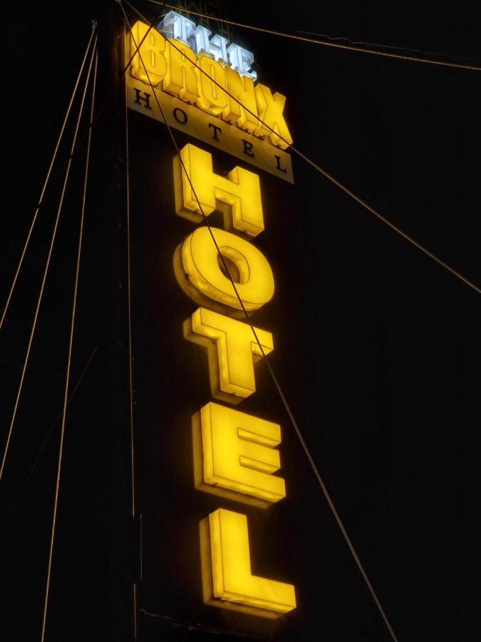 The Bronx Hotel ลาตาคุงกา ภายนอก รูปภาพ